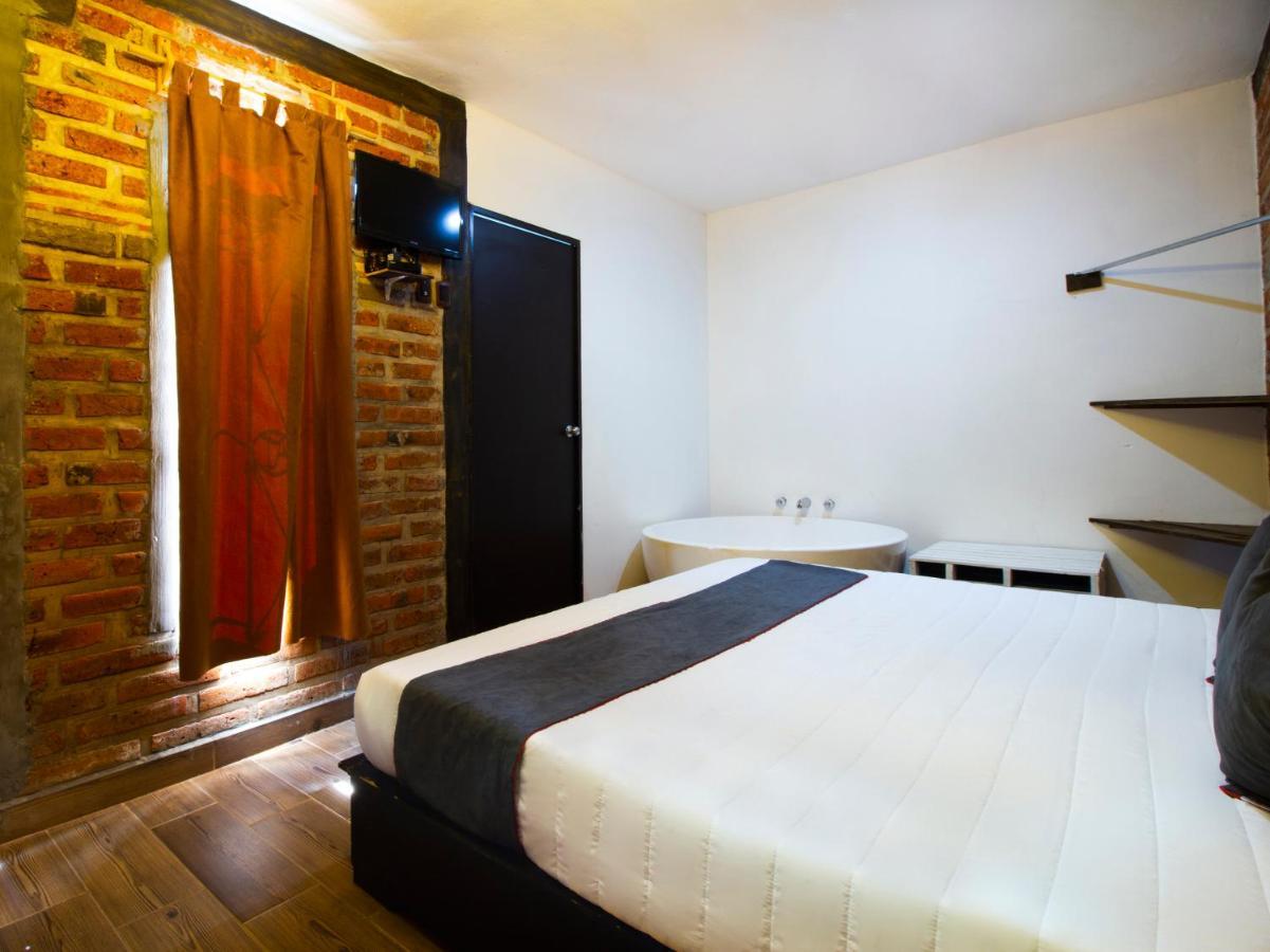 Hotel Cabanas Azul Tequilana Arandas Dış mekan fotoğraf